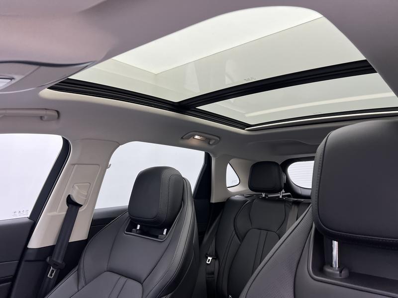 Hongqi Red Flag HS3 PHEV 2024
