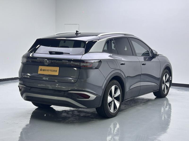 Volkswagen ID.4 X 2025
