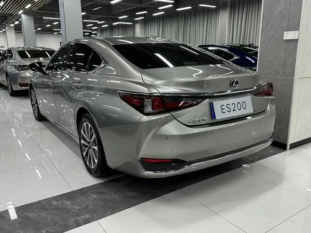 Lexus Lexus ES 200 Excellent Edition