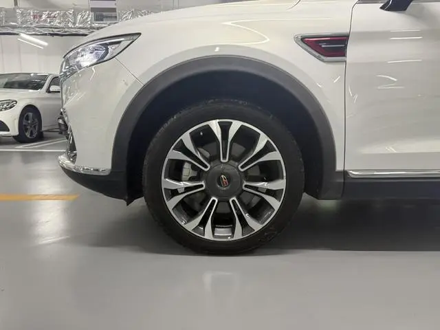 Hongqi Hongqi HS5 2.0T Zhilian Qixiang four-wheel drive version