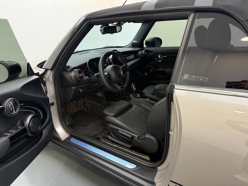 MINI MINI 2023