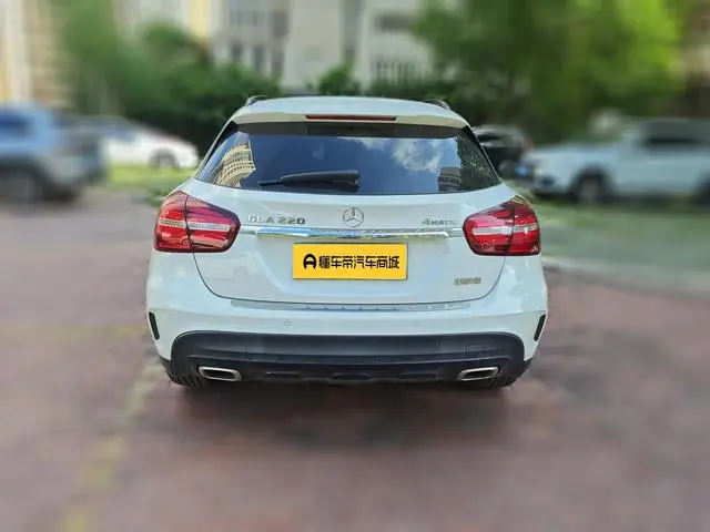 Mercedes-Benz Mercedes-Benz GLA GLA 220 4MATIC sports type