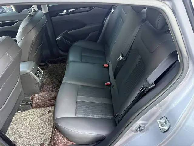 Dongfeng Fengshen Yi Hyun 230T automatic cool version