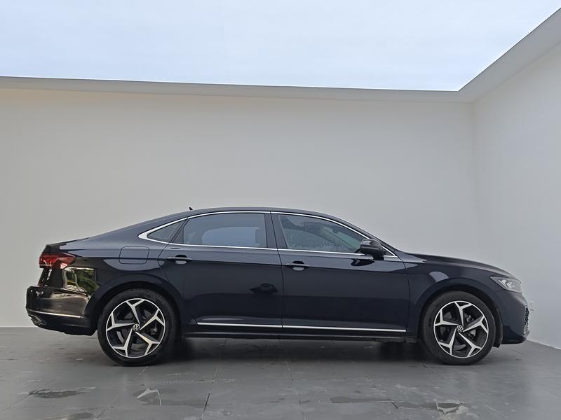 Volkswagen Passat 2024