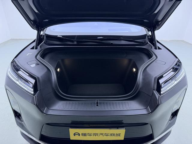 NIO NIO ES8 2026