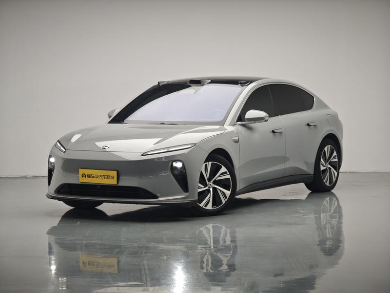 NIO NIO ET5 2022