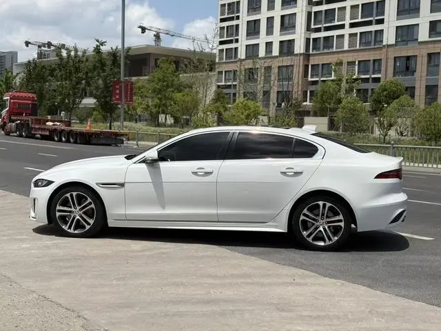 Jaguar Jaguar XEL 2.0T 200PS Agent Collector's Edition