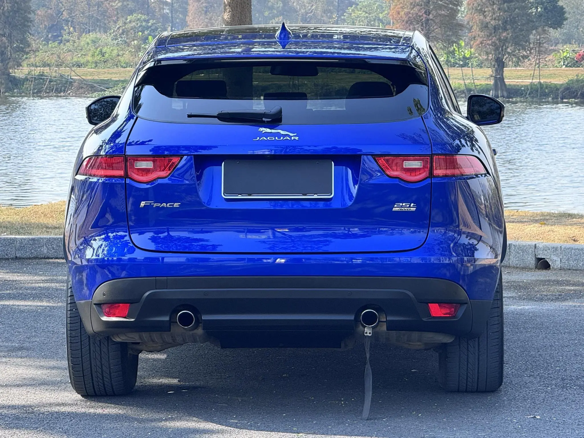 Jaguar Jaguar F-PACE 2.0T four-wheel drive R-Sport sports version