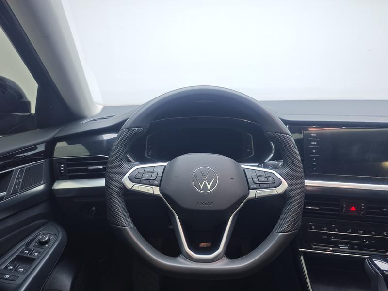 Volkswagen Passat 2025