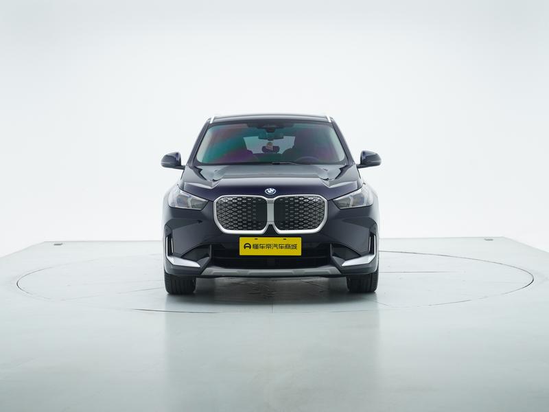 BMW BMW iX1 2026