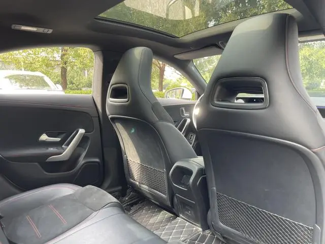 Mercedes-Benz Mercedes-Benz CLA CLA 200 four-door coupe