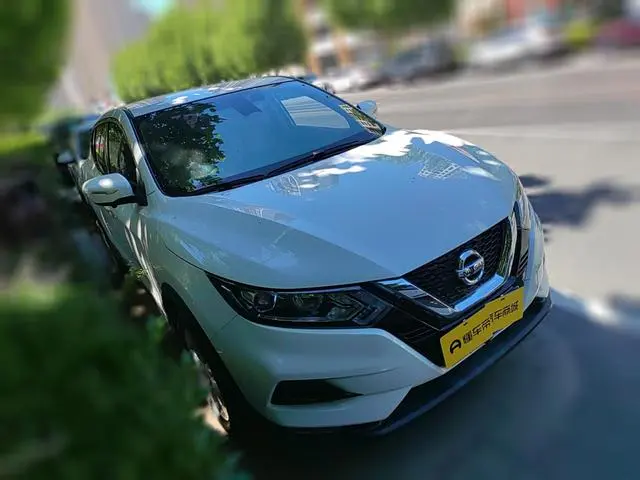 Nissan Qashqai 2.0 L XV Smart Edition