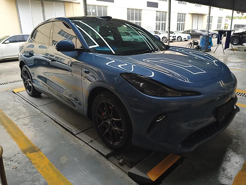 IM Motors Zhiji LS6 2025