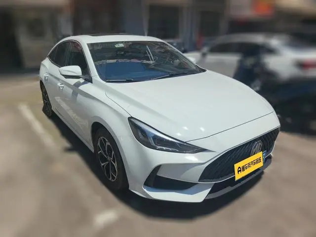 MG MG5 180DVVT CVT Youth Deluxe Edition