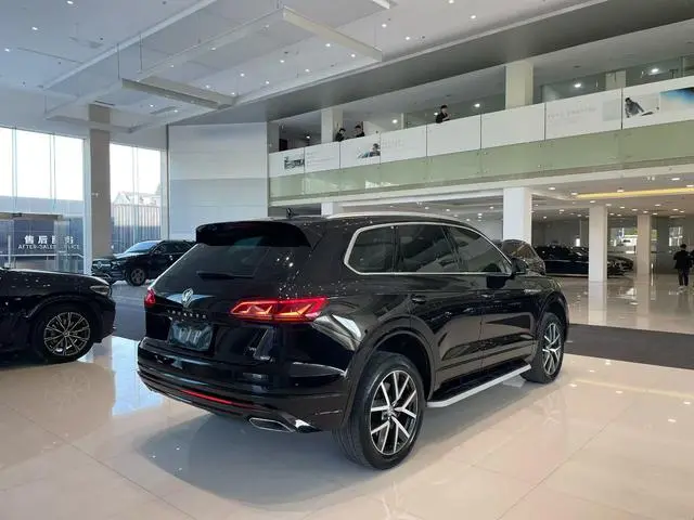 Volkswagen Touareg 3.0 TSI Sharp Edition