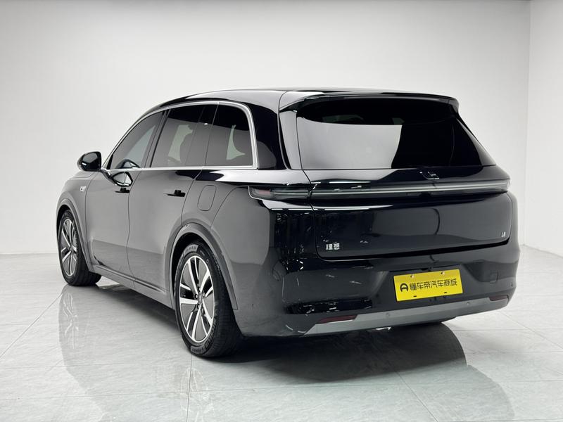 Li Auto Ideal L8 2024