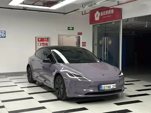 Tesla Model 3 Rear-wheel drive version
