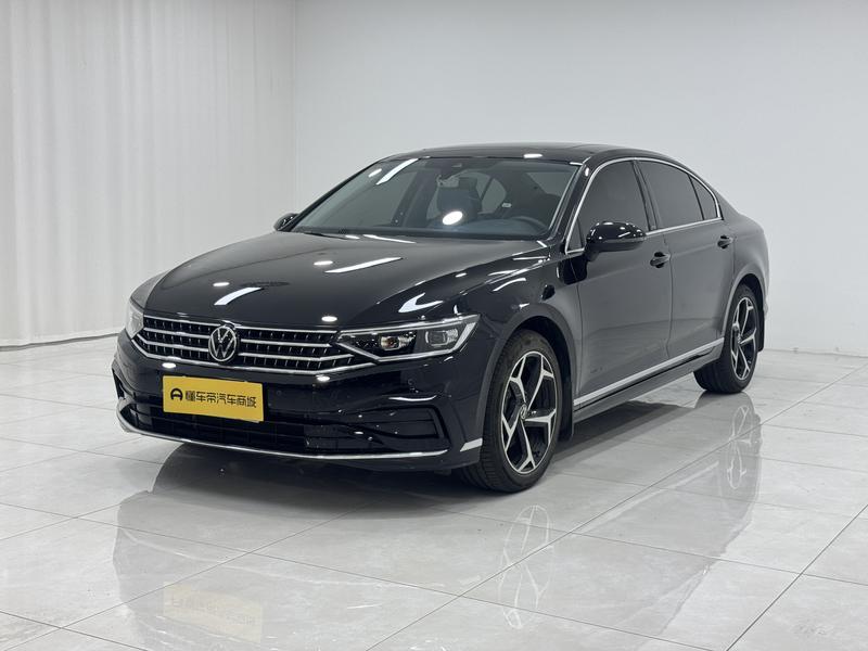 Volkswagen Magotan 2025