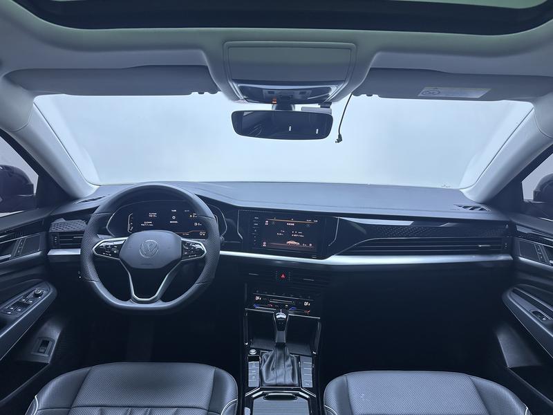 Volkswagen Passat 2024