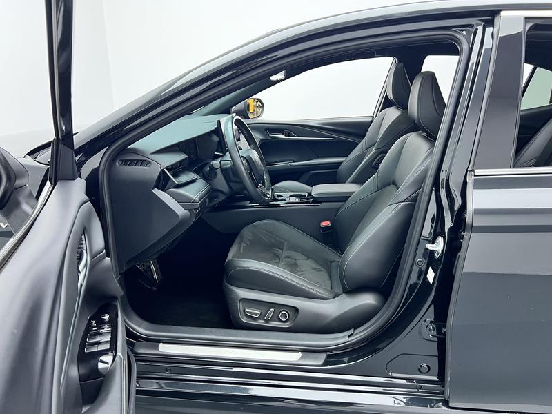 Toyota Camry 2024