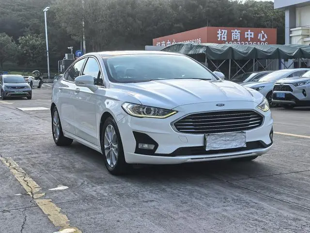 Ford Mondeo EcoBoost 180 fashion type