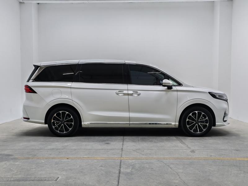Roewe Roewe iMAX8 2022