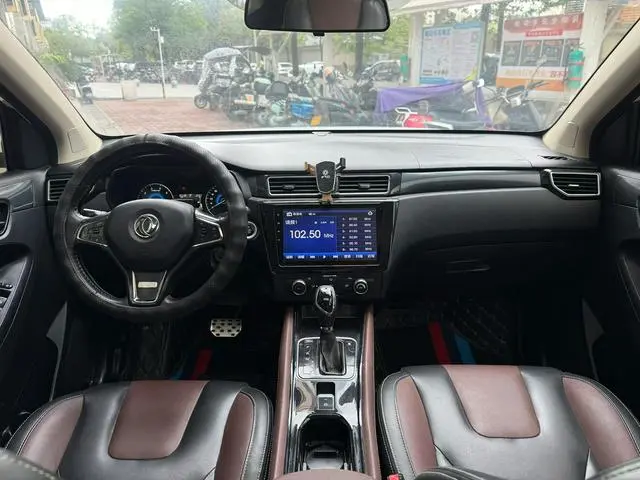 Dongfeng Fengguang Scenery 580 1.5T CVT luxury