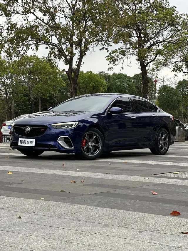 Buick Regal GS 28T Premium type
