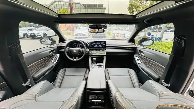 TOYOTA Asian dragon 2.0L CVT Deluxe Edition