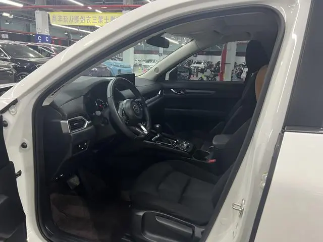 Mazda Mazda CX-5 2.0L automatic two-wheel drive Zhishang type
