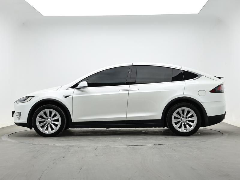 Tesla Model X 2017