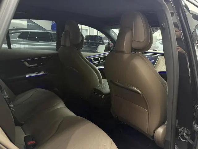 Mercedes-Benz Mercedes-Benz EQE SUV EQE SUV 500 4MATIC Pioneer Edition