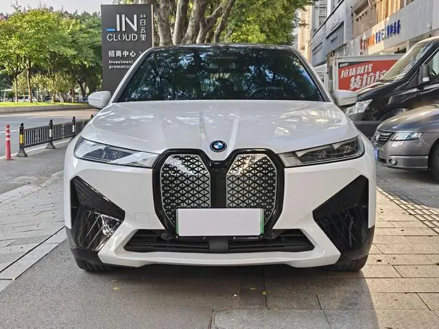 BMW BMW iX xDrive40