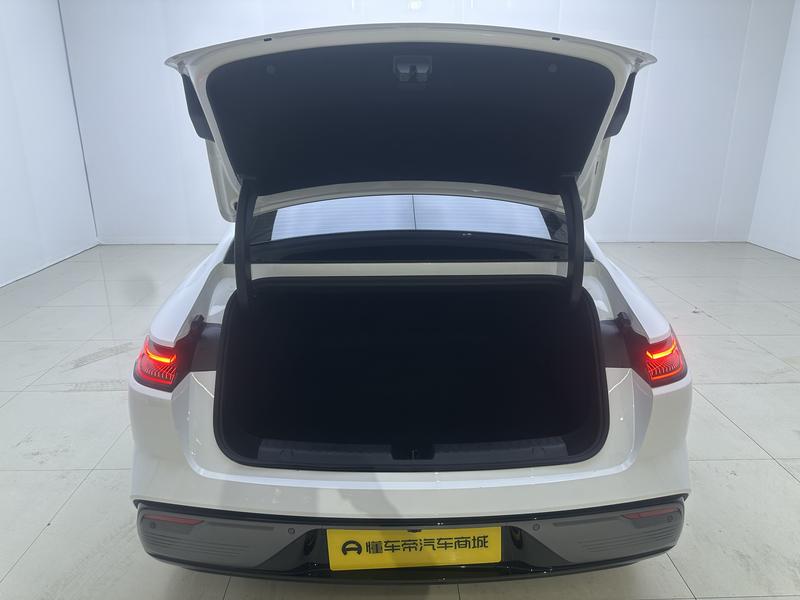 Geely Galaxy Galaxy Star Shine 8 PHEV 2025
