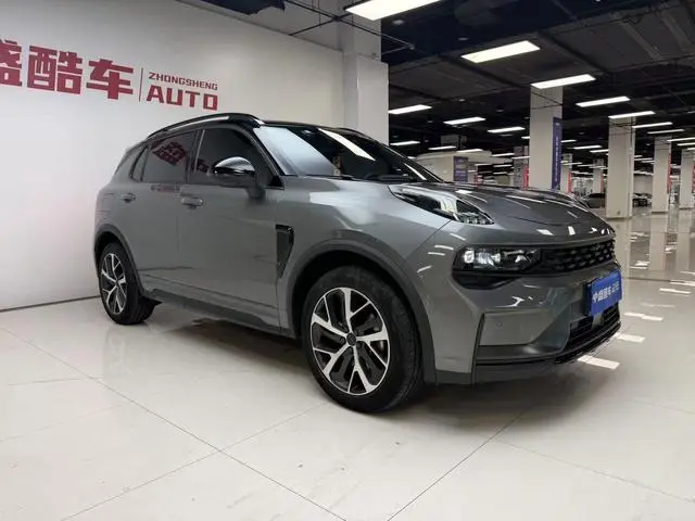 LYNK & CO Lynk 01 2.0TD four-wheel drive Halo