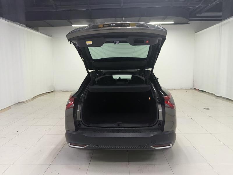 Citroen Versailles C5 X 2021