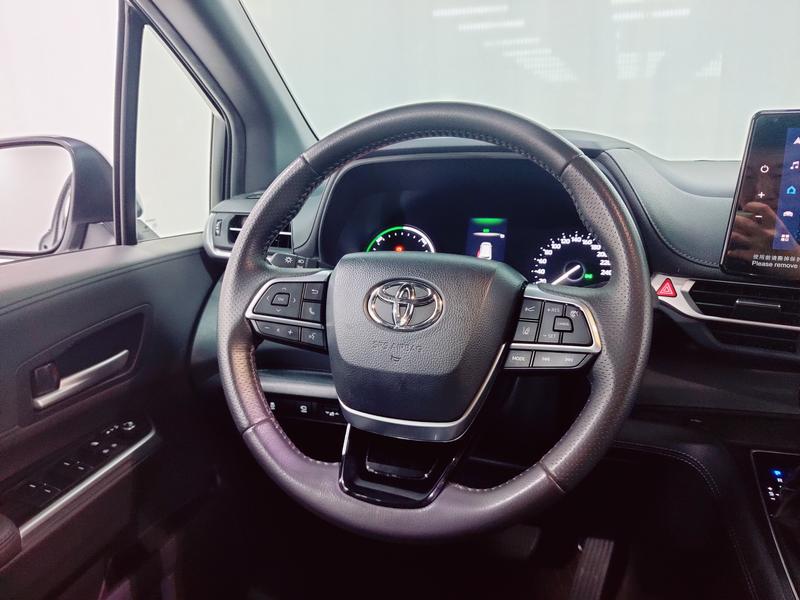 Toyota Sienna 2023