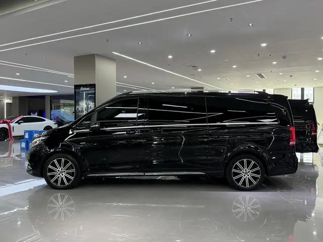 Mercedes-Benz Mercedes-Benz V-class V 260 L Long wheelbase Deluxe Edition