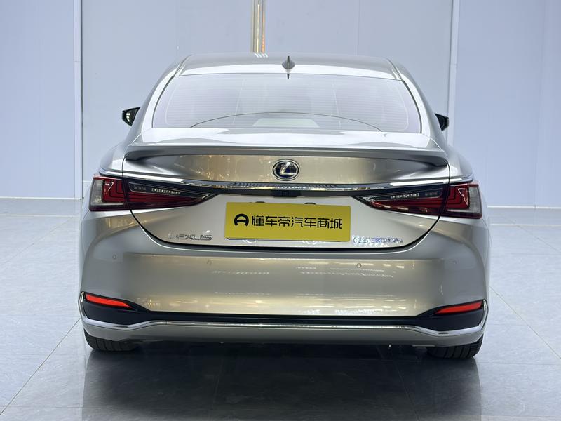 Lexus Lexus ES 2021