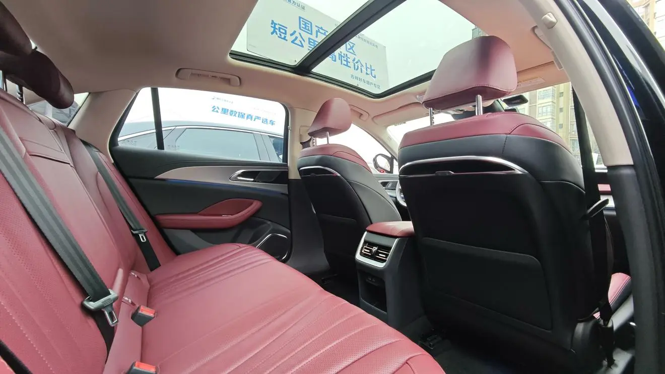 Hongqi Hongqi H5 2.0T Automatic Smart Union Flag Enjoy Edition