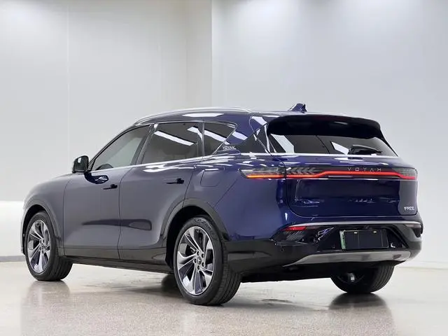 VOYAH Lan Tu FREE Four-wheel drive standard range extension exclusive luxury set