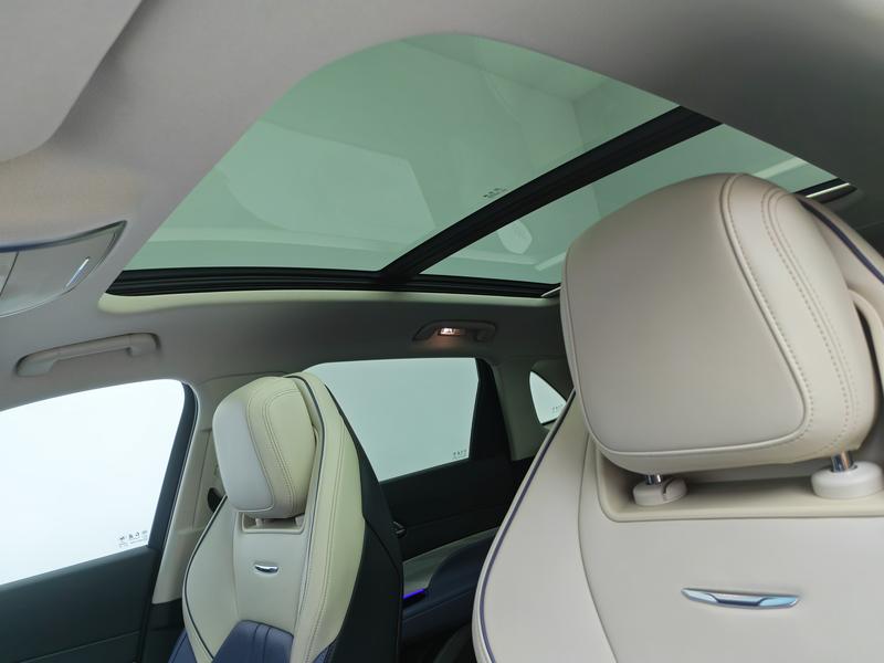 Hongqi Hongqi HS3 2023