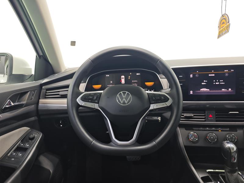 Volkswagen Bora 2024