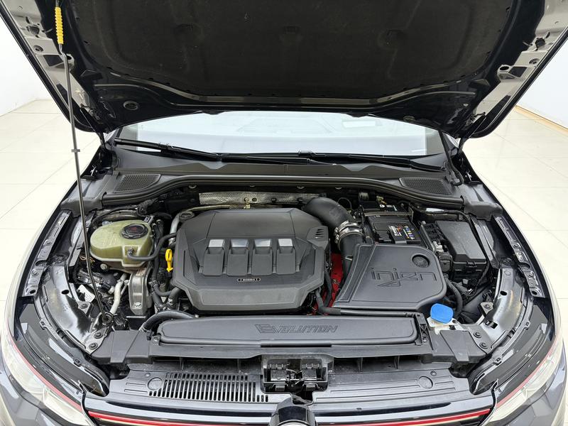 Volkswagen Golf GTI 2021