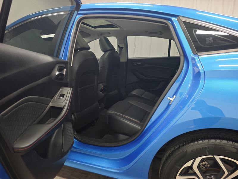 MG MG5 2021