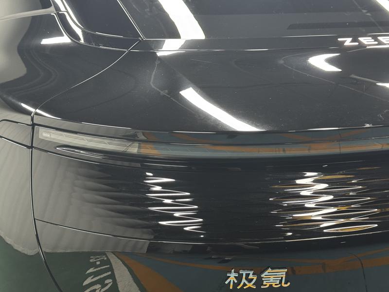 Zeekr ZEEKR 007 2025