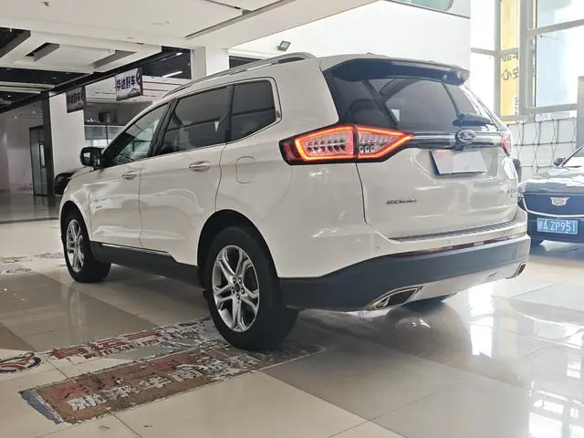 Ford Sharp World EcoBoost 245 two-wheel drive Hao Rui type 7-seater country V