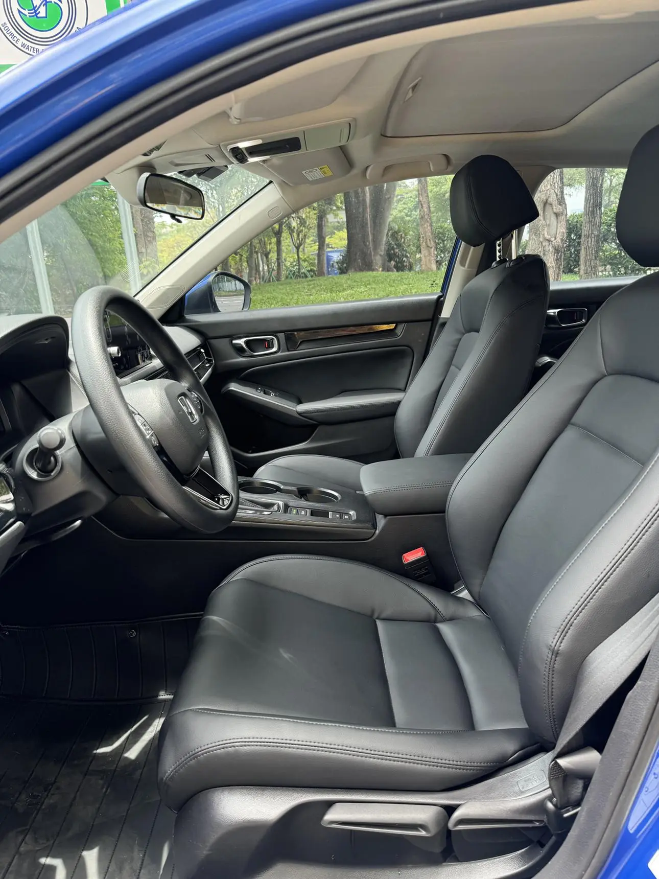Honda Civic 240TURBO CVT Momentum Edition