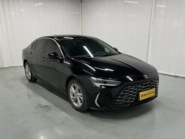 Buick Regal 25T Premium Edition