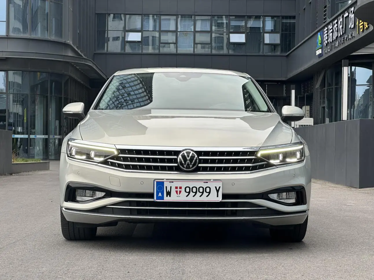 Volkswagen Magotan 380TSI DSG Premium type